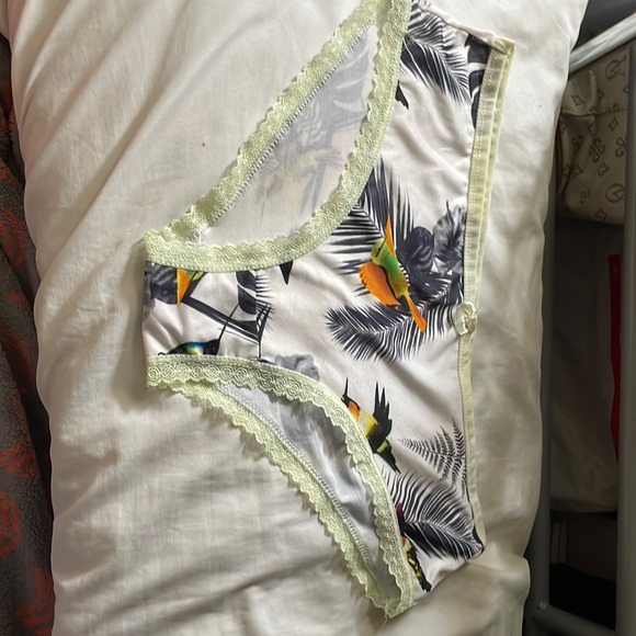 Tracy design cheeky panties - Picture 1 of 2